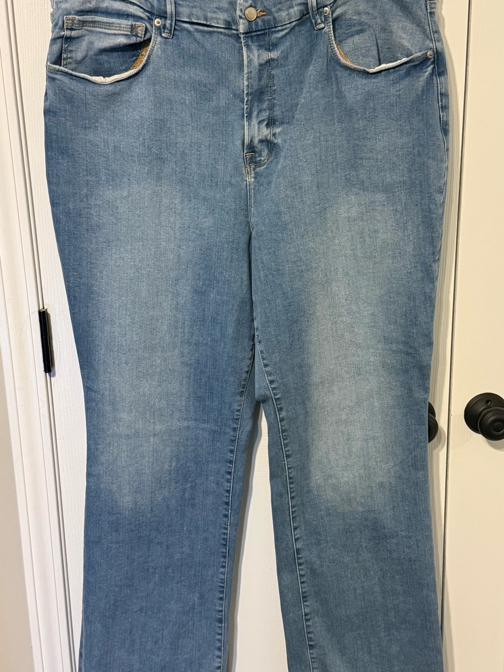 Good American Women’s Always Fit Bootcut Jeans